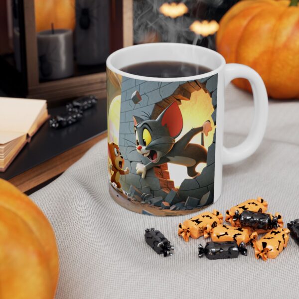 🐱🐭 Tom & Jerry Chase Mug – Sip the Classic Cat & Mouse Fun! ☕🎉 - Image 3